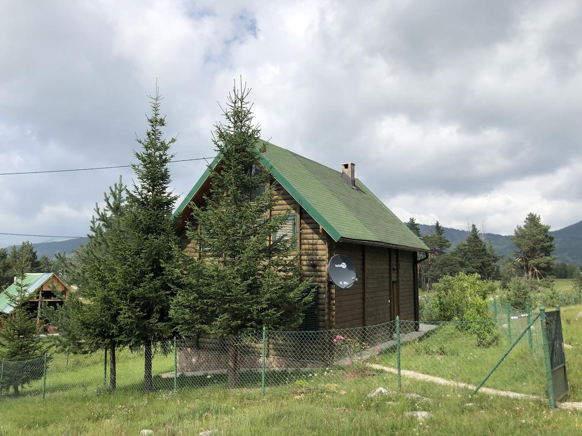 자블야크 Kuca U Borju - House In Pines 아파트 외부 사진