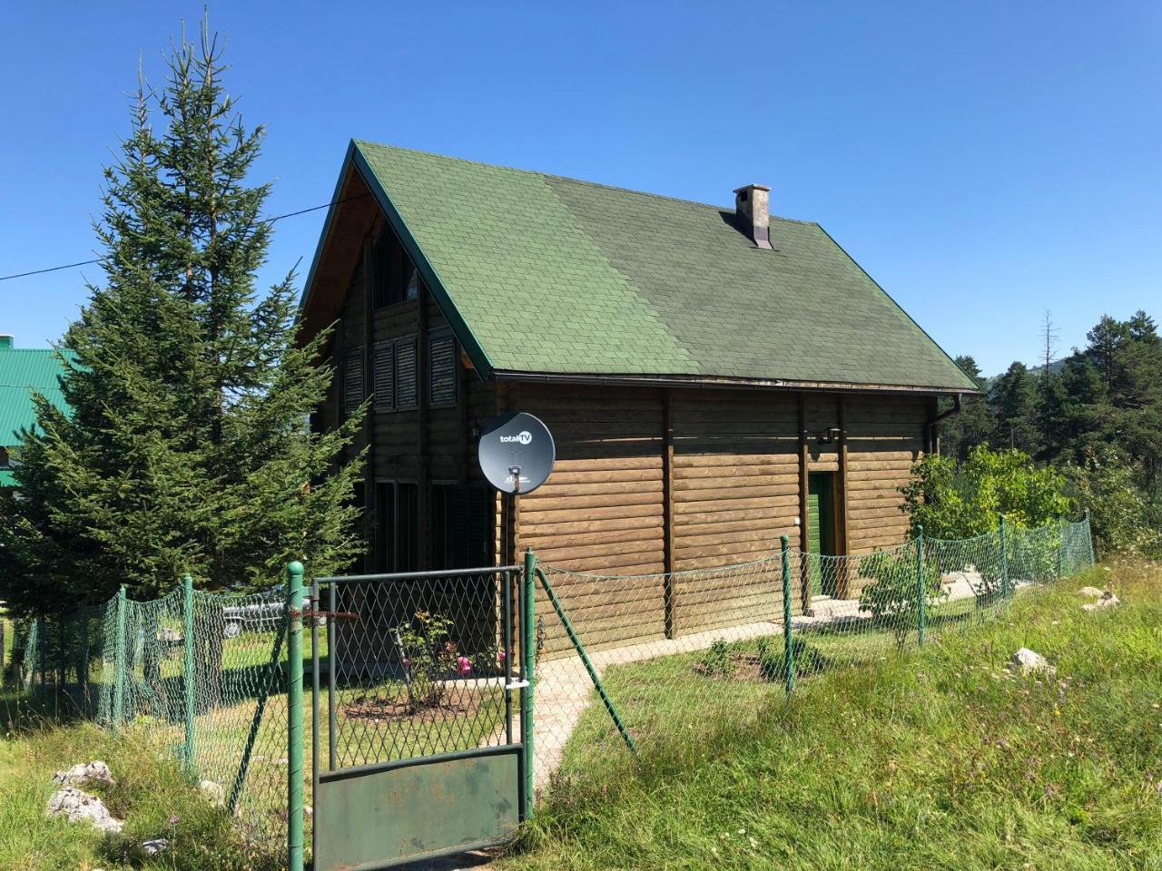 자블야크 Kuca U Borju - House In Pines 아파트 외부 사진